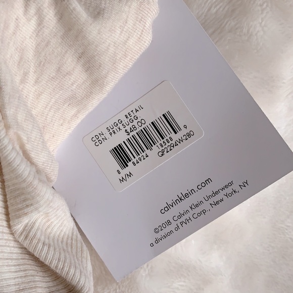 NWT Calvin Klein Triangle Bralette Size Medium - Picture 2 of 4